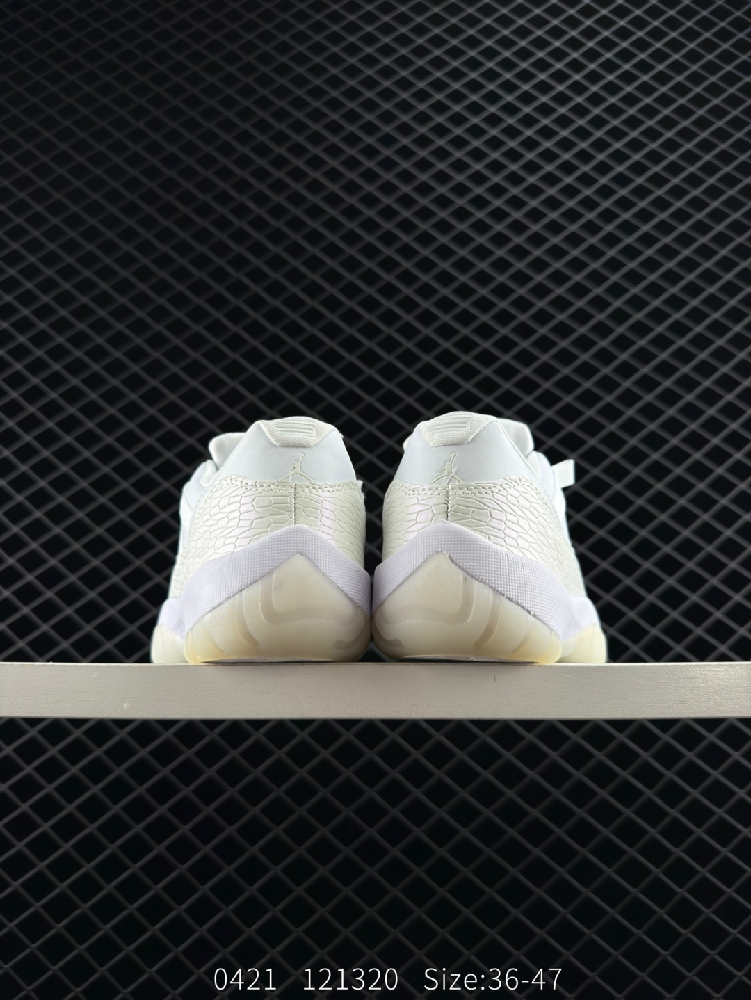 Nike Air Jordan 11 Retro Low